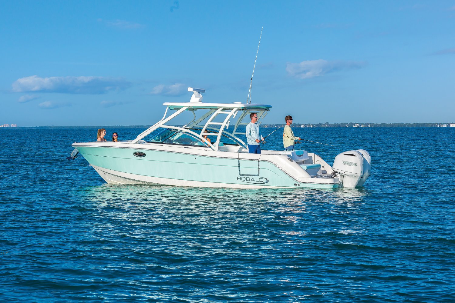 Robalo Gallery Image 1