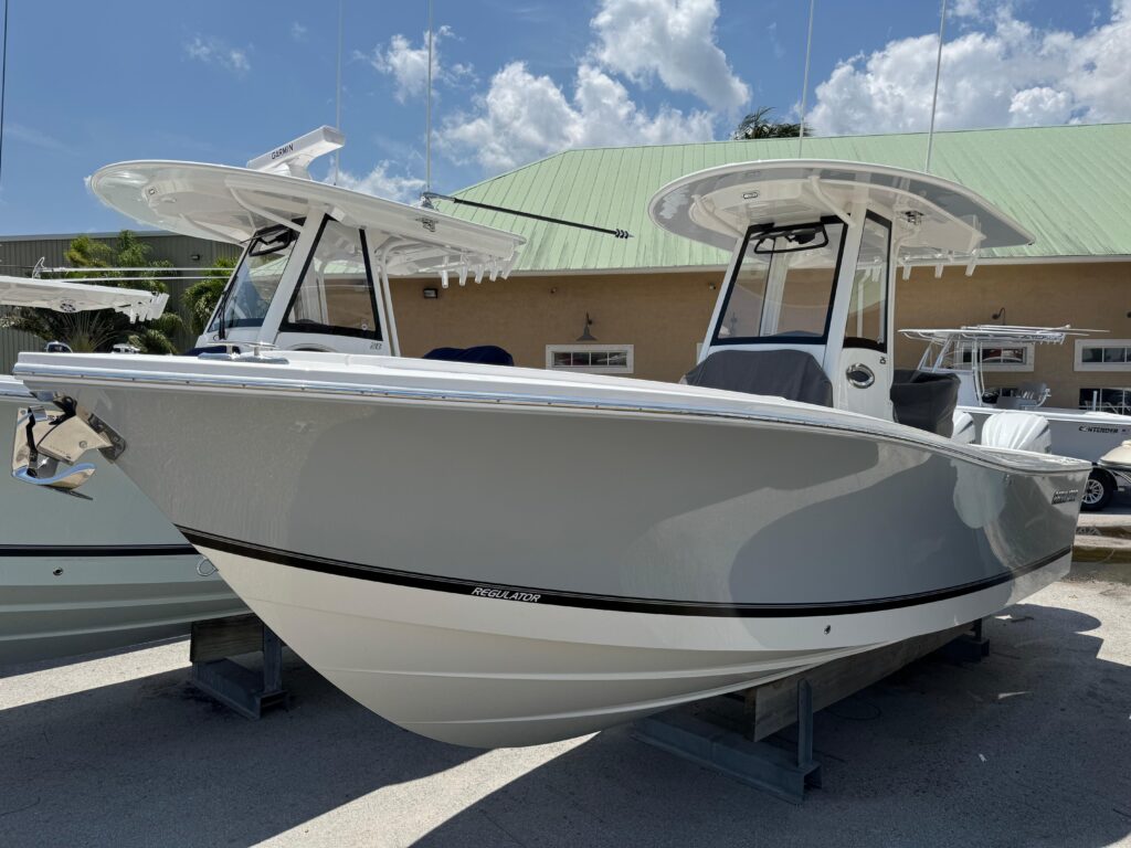 2025 Regulator 25 - Gallery Image