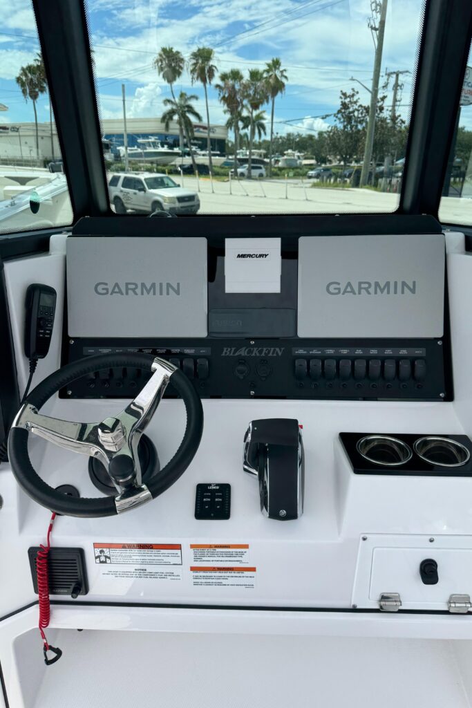 2025 Blackfin 252 CC - Gallery Image