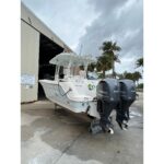 2018 Robalo R302 Center Console - Gallery Image
