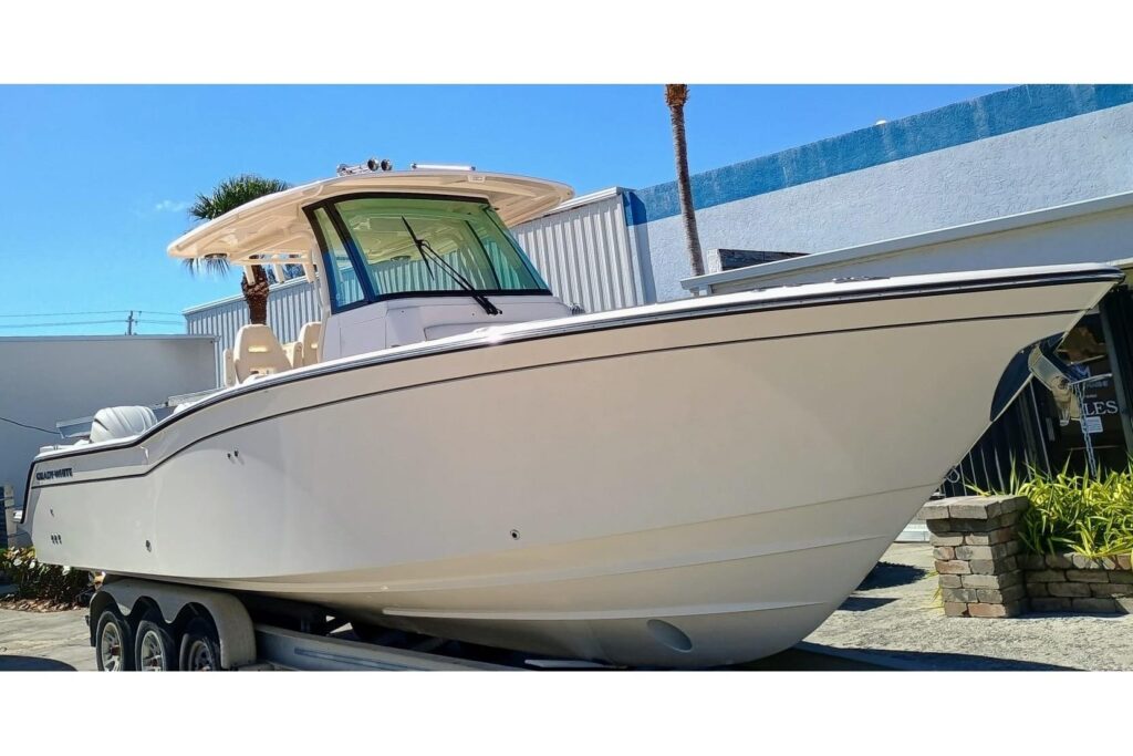 2025 Grady-White Canyon 326 - Gallery Image