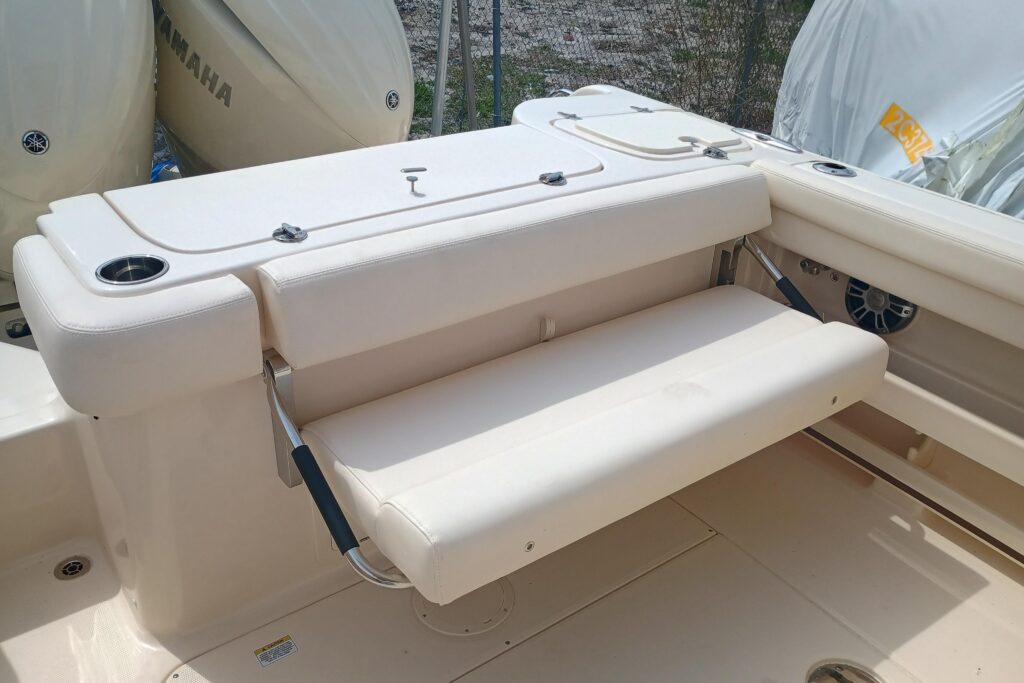 2025 Grady-White Freedom 275 - Gallery Image