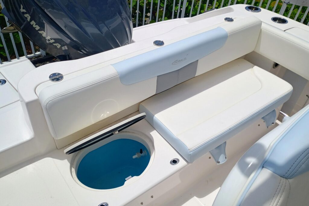 2025 Robalo R202 Explorer - Gallery Image