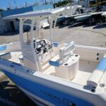 2025 Robalo R222 Center Console - Gallery Image