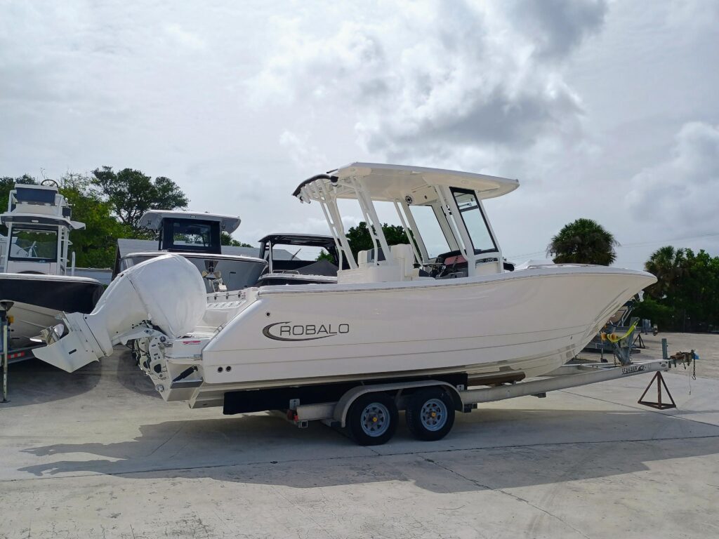 2025 Robalo R270 Center Console - Gallery Image