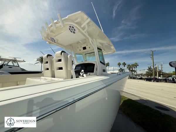 2024 Sailfish 312 - Gallery Image
